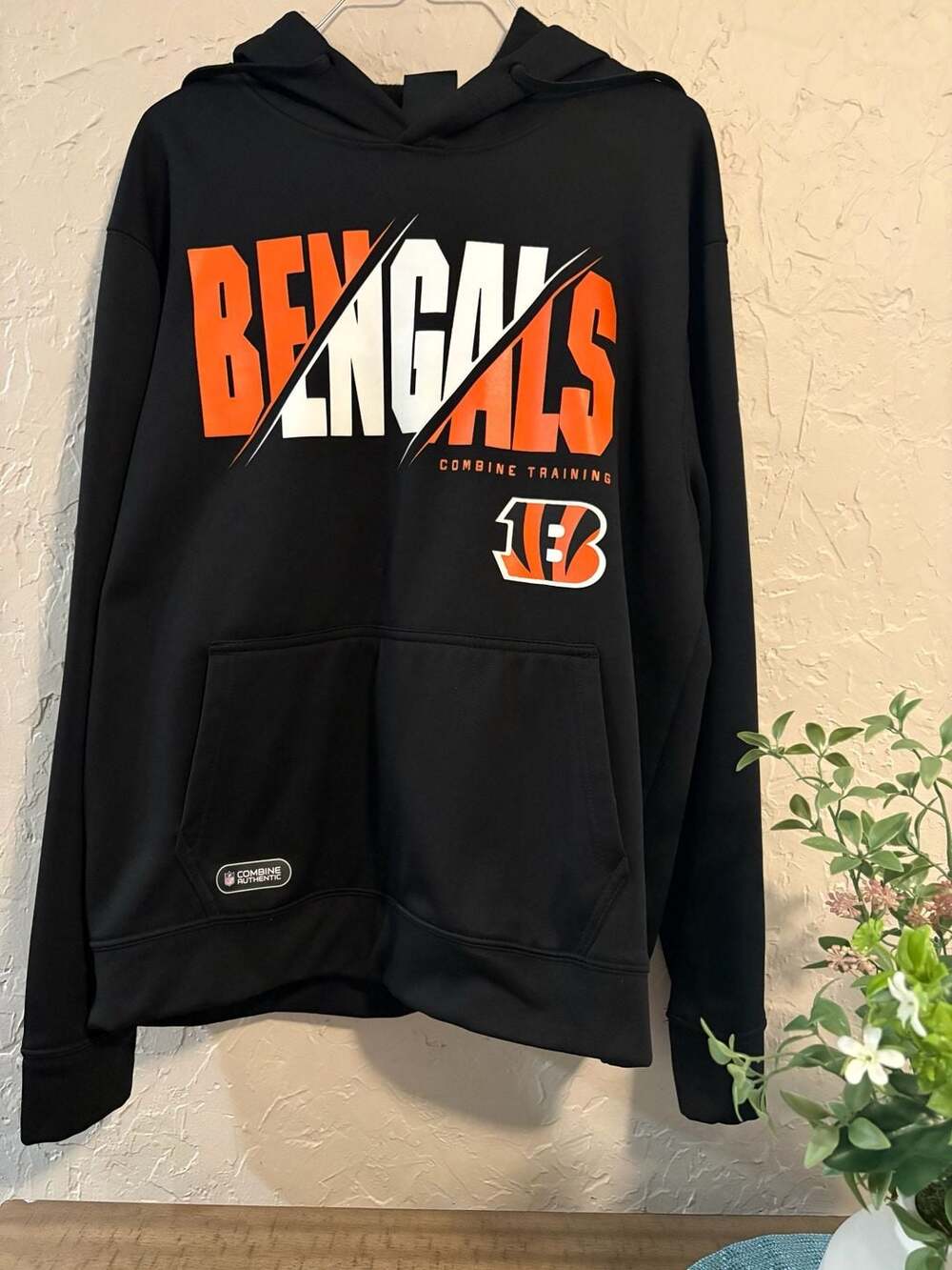 Cincinnati Bengals Mens New Era NFL Combine Training Hoodie Size L
